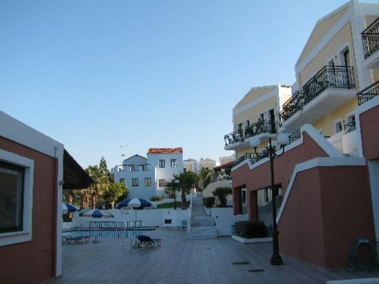 Camari Garden Hotel Apartments Gerani  Bagian luar foto