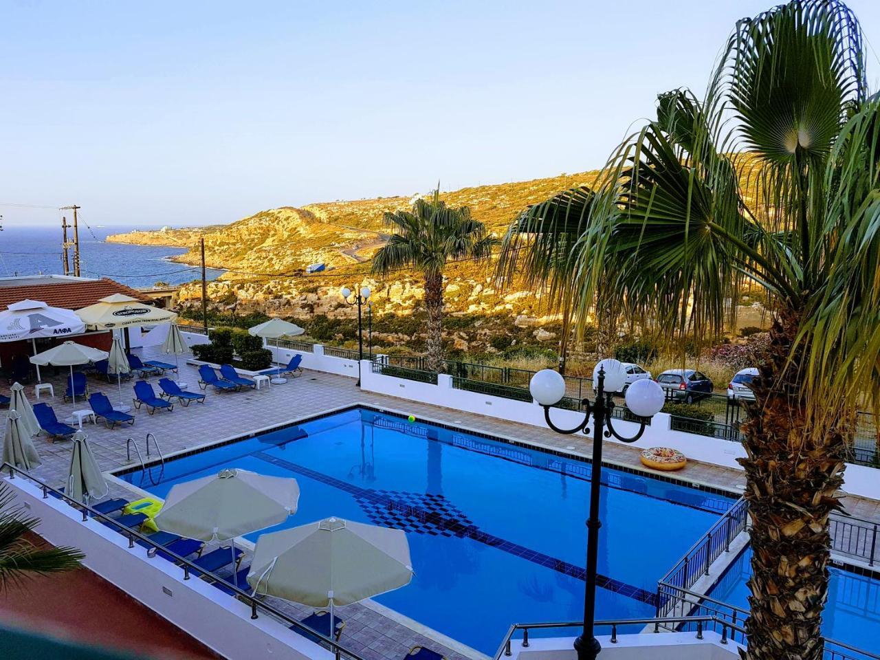 Camari Garden Hotel Apartments Gerani  Bagian luar foto